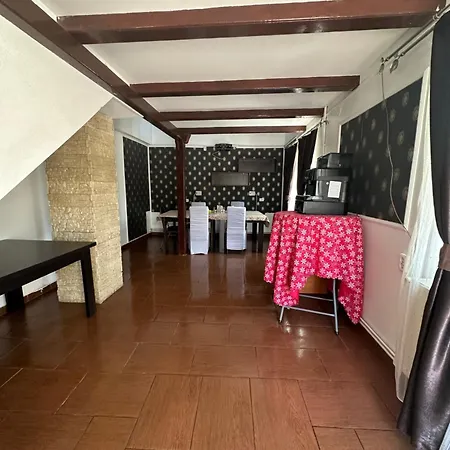 Casa Rustic Piteszti